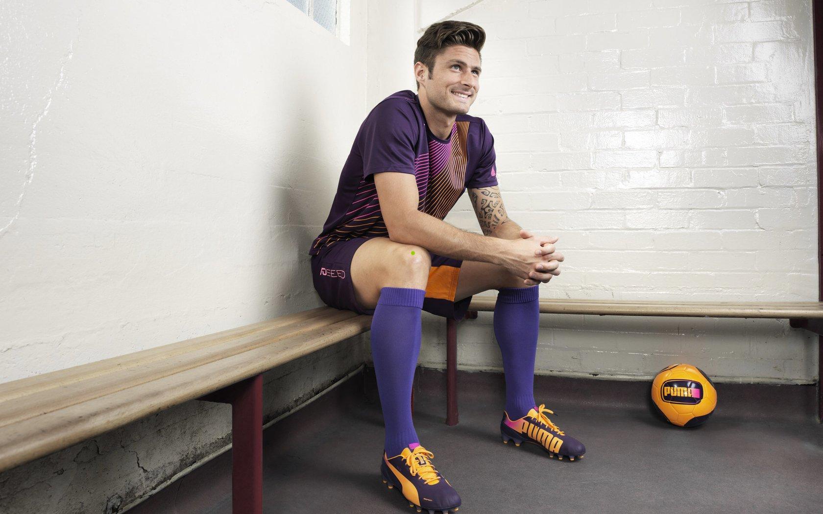 张曼源点评杨瀚森,身体天赋超约基奇,首轮秀潜力引爆篮坛